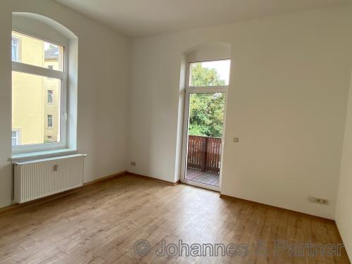 Zimmer mit Balkon