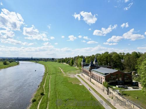 Hausansicht im Sommer 2024