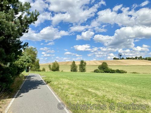 sehr schöne ruhige und grüne Lage am Rand eines Naturschutzgebiets